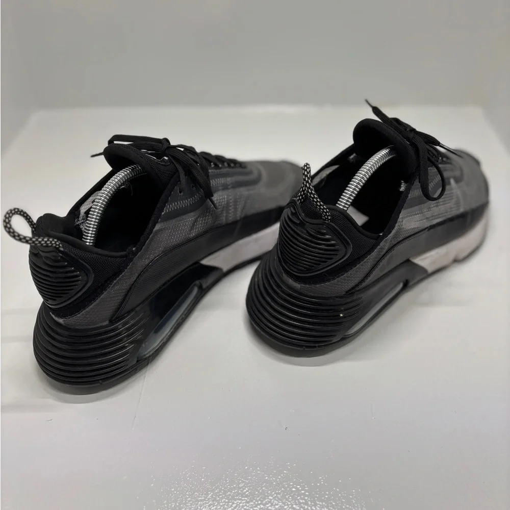 Nike Air Max 2090 Black Grey Men’s Size 11.5 CK2612-002 Running Sneakers Shoes - Picture 6 of 13